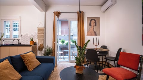 Comfort Apartment, 2 Bedrooms, City View | Living area | TV
