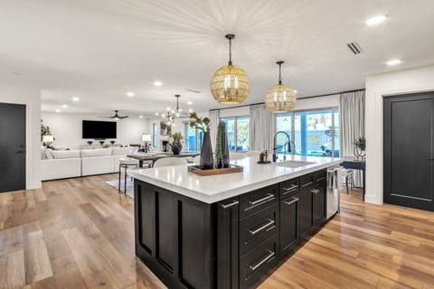House, Accessible | 4 bedrooms, high-speed internet