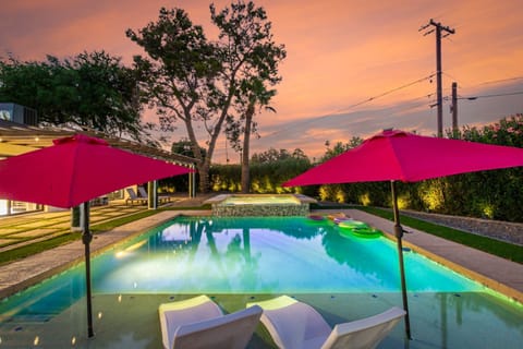House | 4 bedrooms, high-speed internet