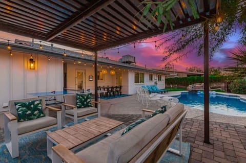 House | 4 bedrooms, high-speed internet