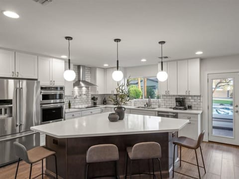House | 4 bedrooms, high-speed internet