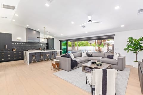 House | 4 bedrooms, high-speed internet