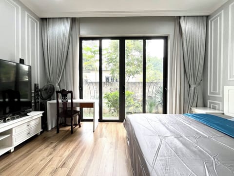 Superior Double Room, Patio, Garden View | Room amenity