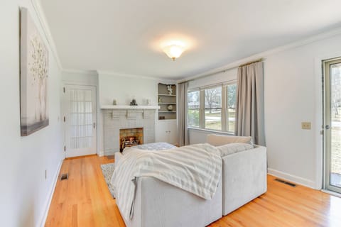 Hartwell Vacation Rental | 3BR | 2BA | Steps Required | 2,480 Sq Ft