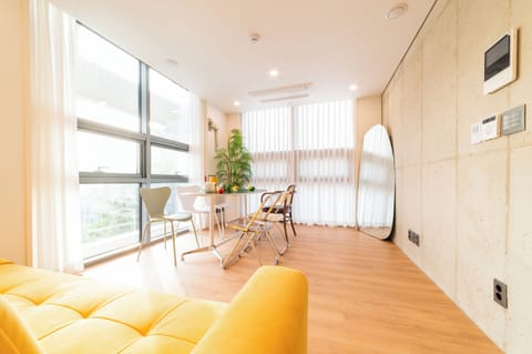 Family Suite, City View (non-Korean nationals only) | Living area | Heated floors