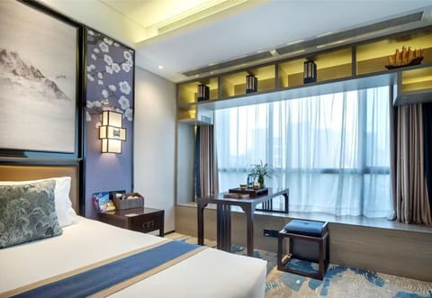 Business Single Room | Desk, laptop workspace, iron/ironing board, free WiFi