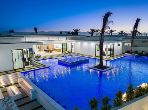 Welcome to Villa 5 – your stylish desert escape!