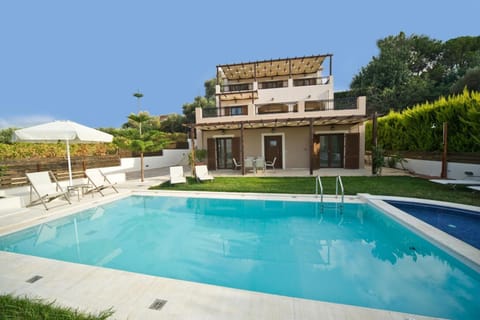 Holiday Home Swimming Pool