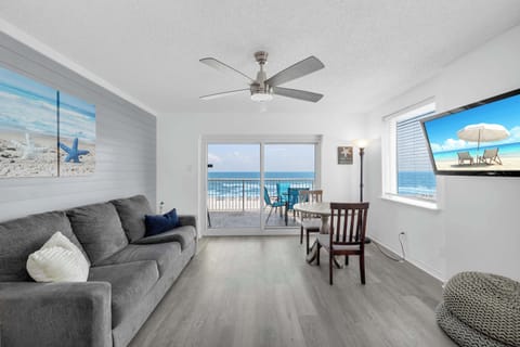 Royal Palms 508