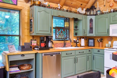 Fully equipped kitchen