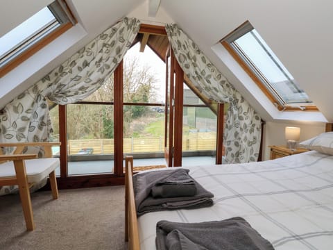 2 bedrooms, individually decorated, individually furnished, free WiFi