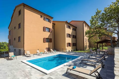 Holiday Home Swimming Pool