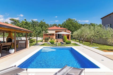 Holiday Home Swimming Pool