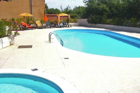 Holiday Home Swimming Pool