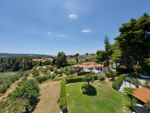 House | 4 bedrooms, soundproofing, Internet