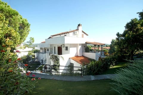 House | 4 bedrooms, soundproofing, Internet