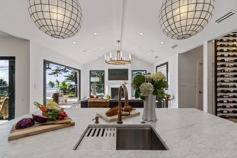 House, 4 Bedrooms | Interior