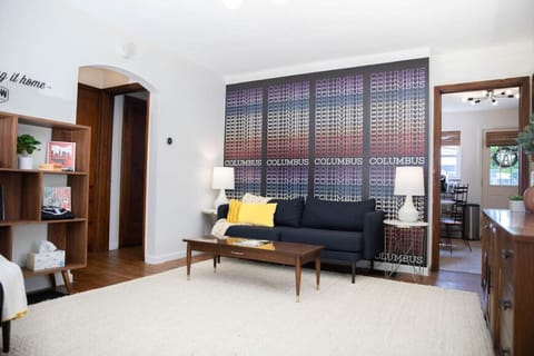 How about this for a Instagram selfie wall?! We collaborated with local graphic designer, D&W Elements to create a one-of-a-kind home!