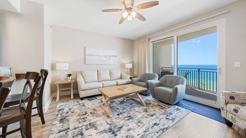 Beautiful living area with gulf views