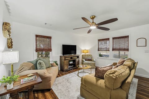 Living area with Smart TV
