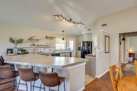 Kitchen | Cooking Basics | Main Level