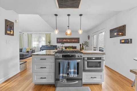 Open Kitchen