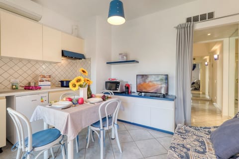 Kitchen and dining area
