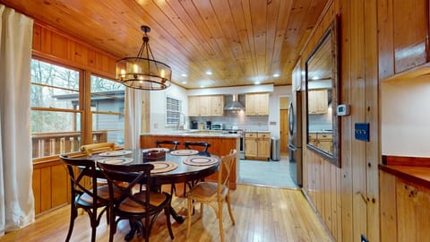 Dining Area, Main Level