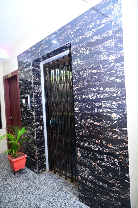Elevator
