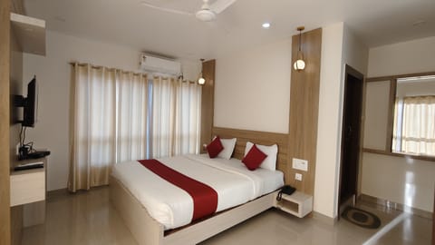 Deluxe Room | WiFi (free), bed sheets