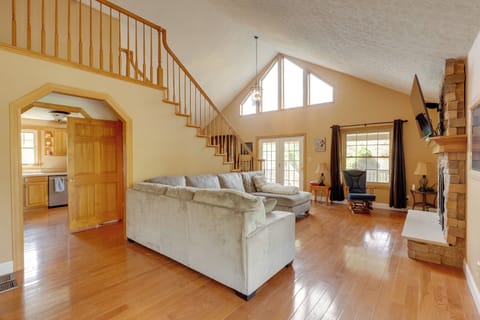 House (4 Bedrooms) | Interior