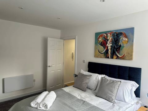 Apartment | 1 bedroom, WiFi (free), bed sheets