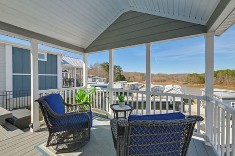 Sherrills Ford Vacation Rental | 1BR | 1BA | 480 Sq Ft | Steps Required to Enter