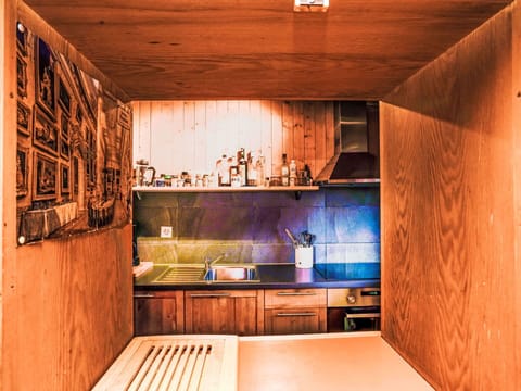 Wood, Flooring, Floor, Brown, Interior Design, Wood Stain, Hardwood, Ceiling, Plywood, Varnish