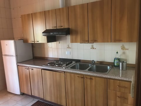 Standard Apartment, Balcony | Private kitchen | Fridge, microwave, stovetop, cookware/dishes/utensils