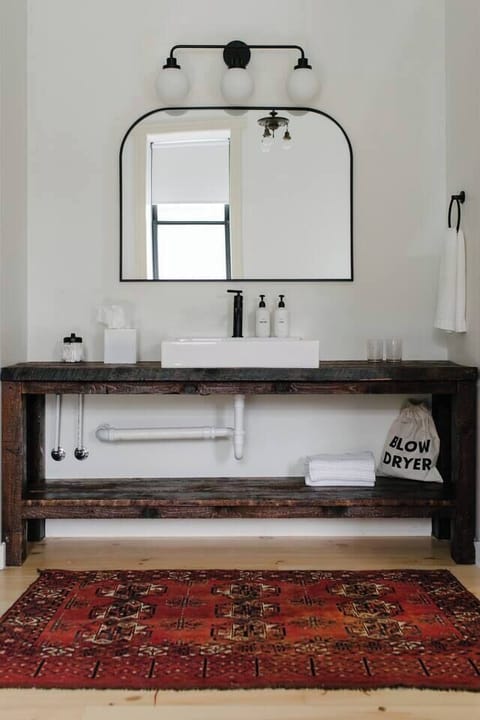 D2bd0e80 4469 417f b22b e953587e5ed0