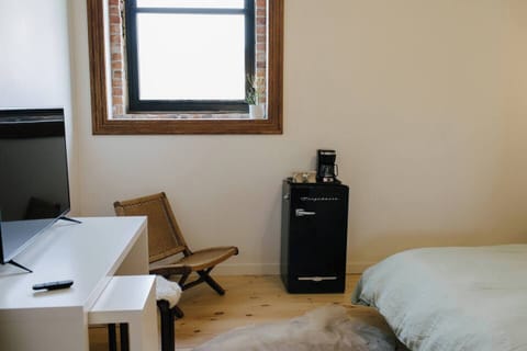 4f1dff3e fd17 4817 9b30 2c29cb25dd52