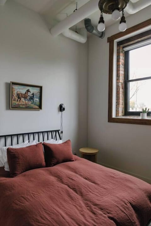 Cee76190 f98d 471b 9e3d 431f9a183331