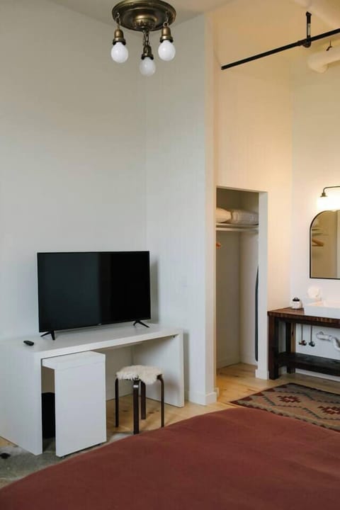 80ca3ff4 a75a 4a0e a6a4 630fc1ca67ca