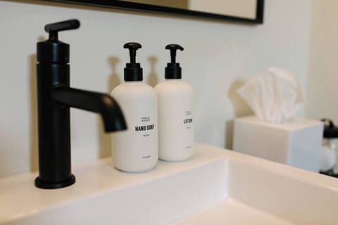 A7e53c7c 105a 42d4 8bac c9a461f5a951