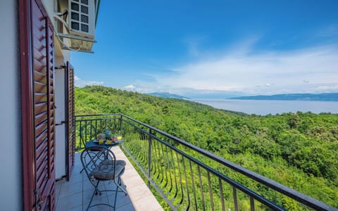 Apartment | Balcony