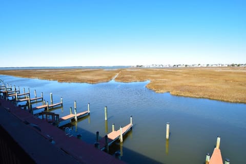 Townhome, 3 Bedrooms | Marina