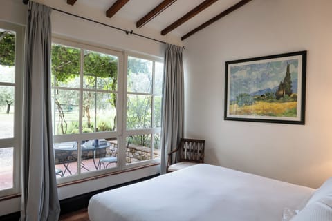 Apartment, 2 Bedrooms (Giotto) | Premium bedding, down comforters, pillowtop beds, individually decorated