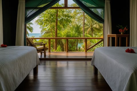 Bungalow Beachfront | In-room safe, WiFi (free), bed sheets