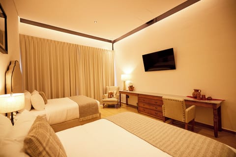 Standard Twin Room, 2 Queen Beds, Courtyard View | Down comforters, Select Comfort beds, desk, free WiFi