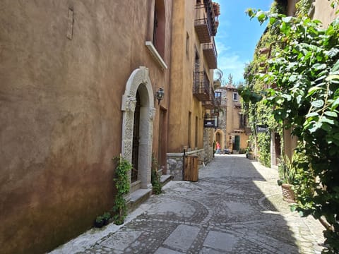 Apartment | Exterior