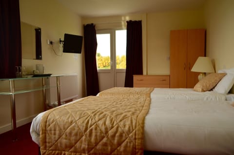 Blackout drapes, bed sheets