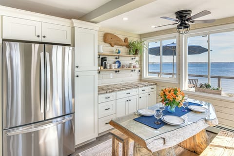 Cottage (2 Bedrooms) | Interior