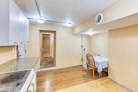 Apartment (0 Bedroom) | Interior