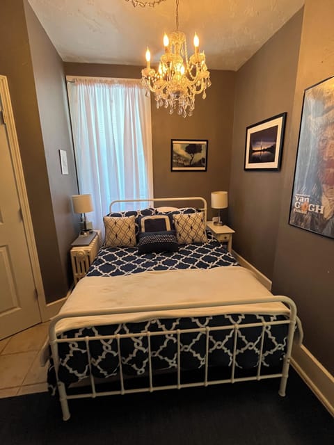 Comfy double bed with plenty of pillows